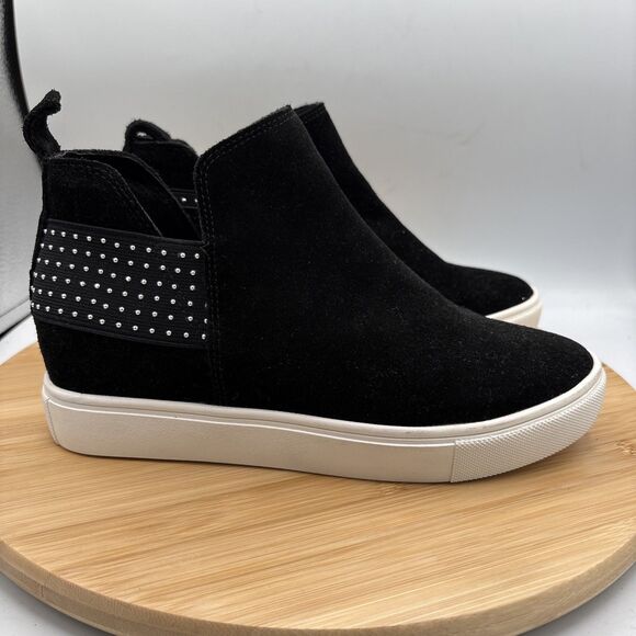 Steve Madden Crushin Black Suede Studded Ankle Booties Womens Size 7.5 M Boots - Picture 2 of 9